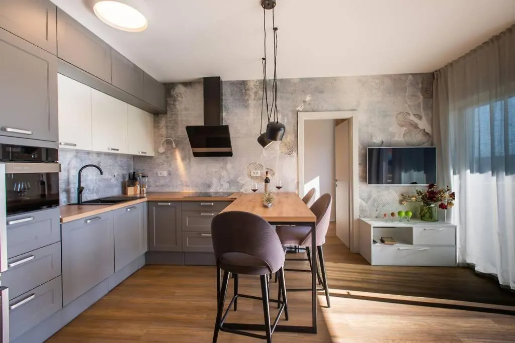 트로기르 Apartman Anja, Apartman S Pogledom 아파트